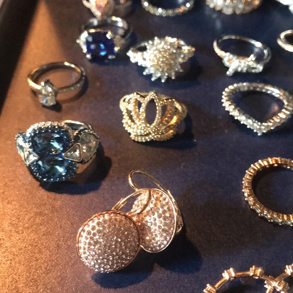 ❤️HOST PICK❤️Authentic Swarovski 17 Rings collection size 52. Mint condition. - Picture 9 of 16